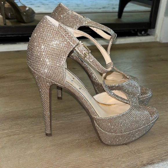 Jessica Simpson Bansi platform gold heels - Picture 9 of 9